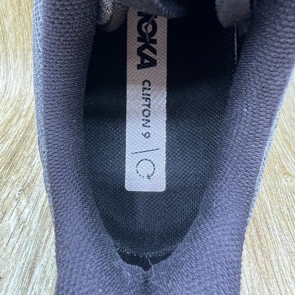Hoka One One Clifton 9 Kid's Size 6Y Black White Grey Running Shoes 1131170 BWHT